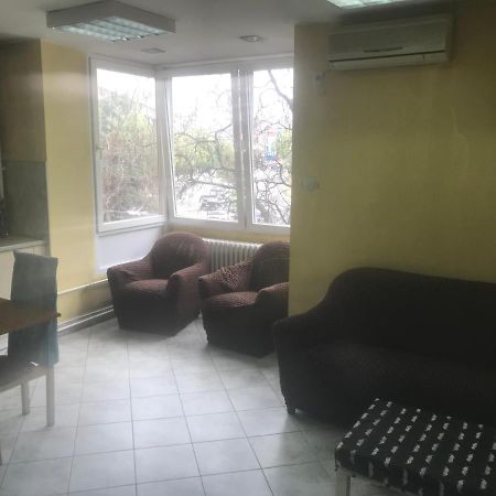 Kalamaras Apartments Skopje Bagian luar foto