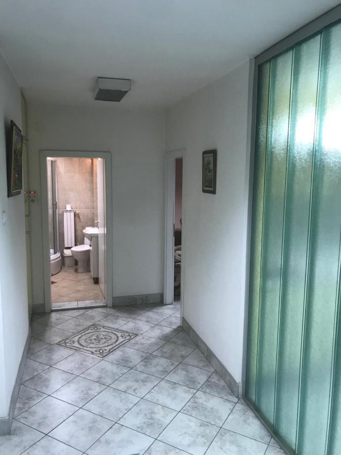 Kalamaras Apartments Skopje Bagian luar foto